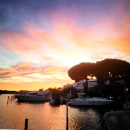Вилла Marina Sunset Ле-Гро-дю-Руа Экстерьер фото