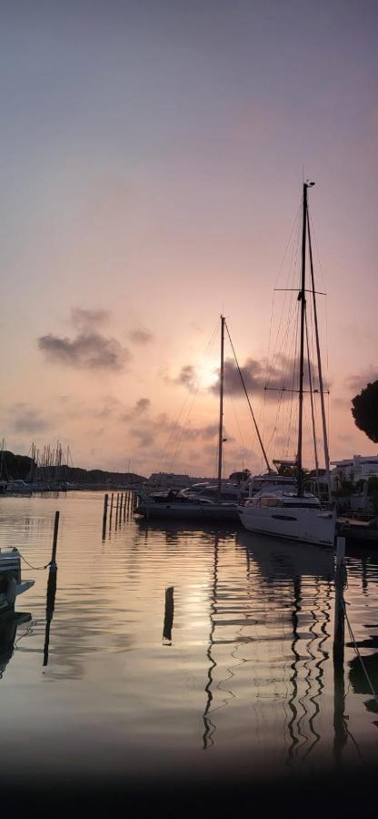 Вилла Marina Sunset Ле-Гро-дю-Руа Экстерьер фото